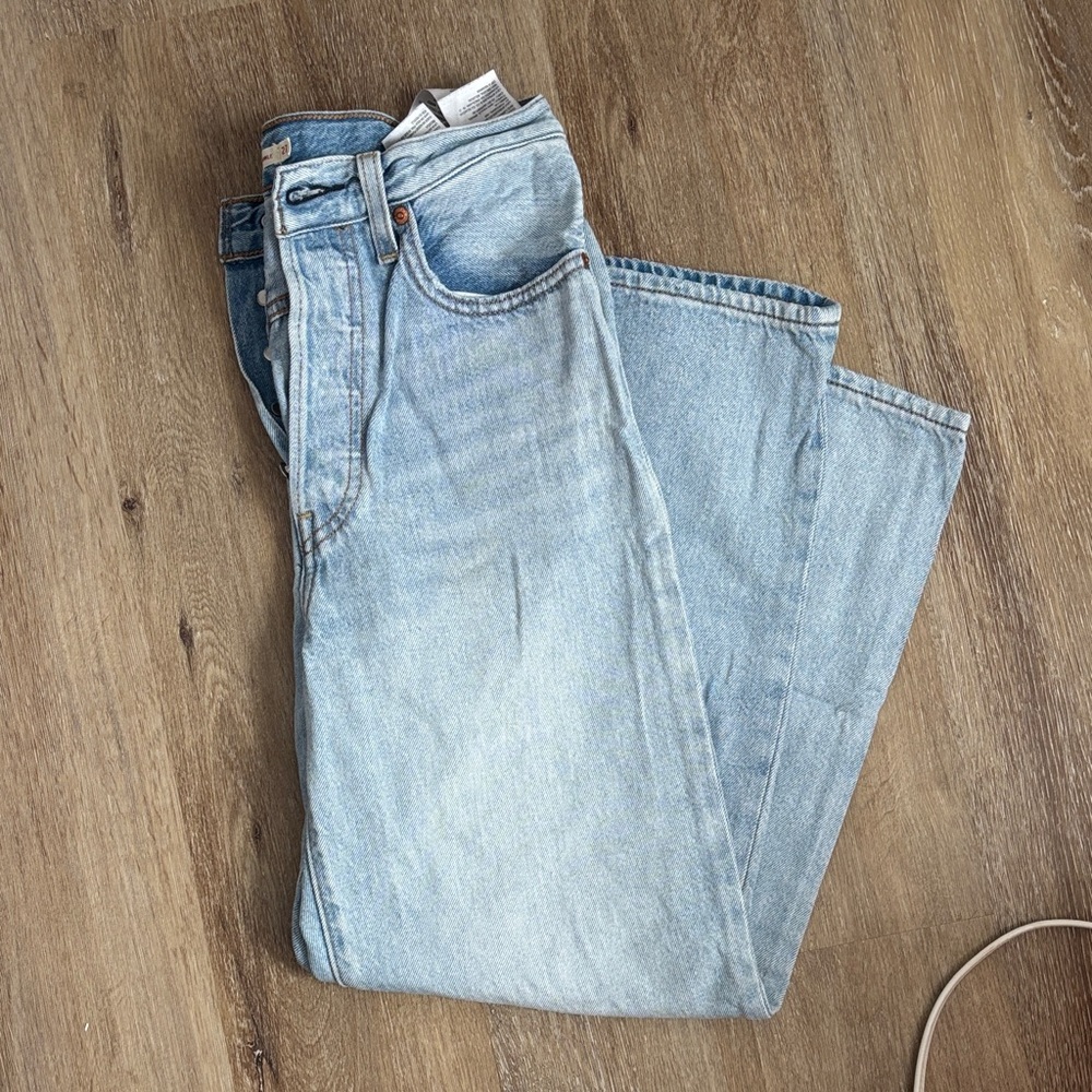 Stylish Light Blue Women's Straight Leg Jeans